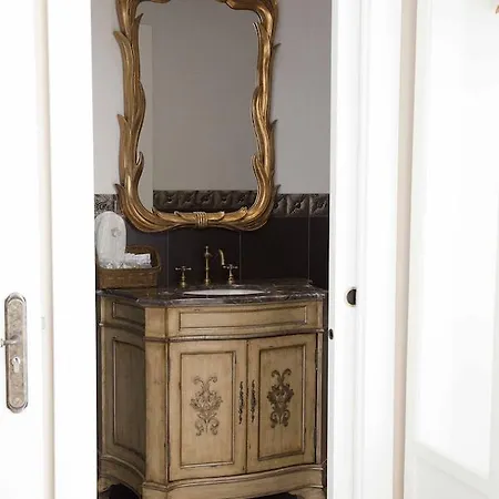 Liguardi Pensionat 3*